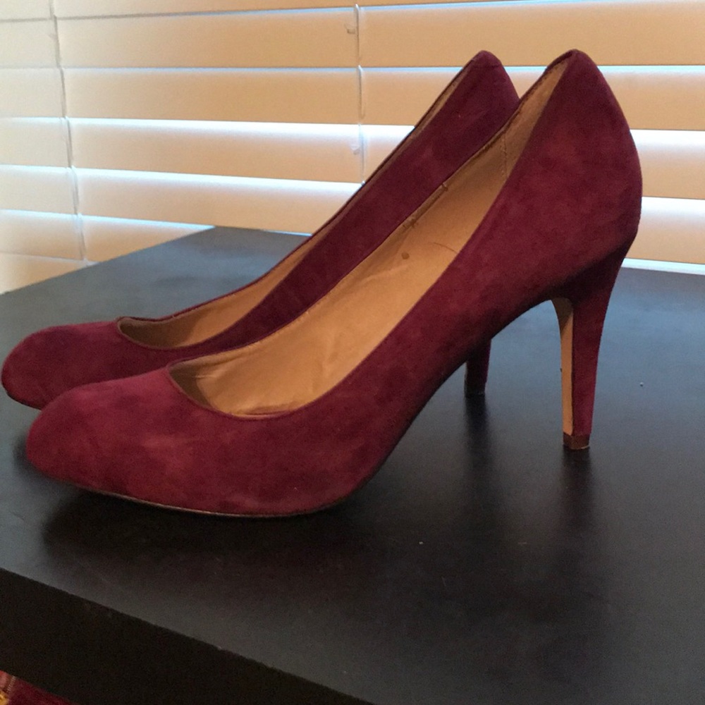 LANDS END sZ 10 Suede Heels